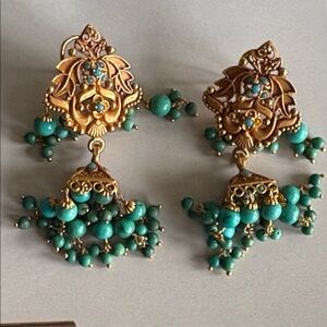 22K Yellow Gold and Turquoise Dangle Earrings